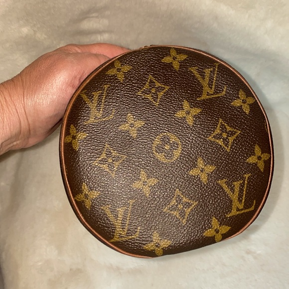 Louis Vuitton Monogram Papillon 30 Handbag - Picture 5 of 14